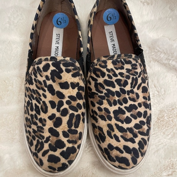Steve Madden Women’s Leopard Print Slip-On Shoes Size 6.5 - Picture 1 of 6